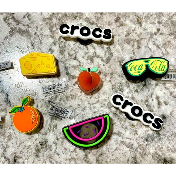 Set of Crocs Jibbitz Charms - Picture 1 of 3